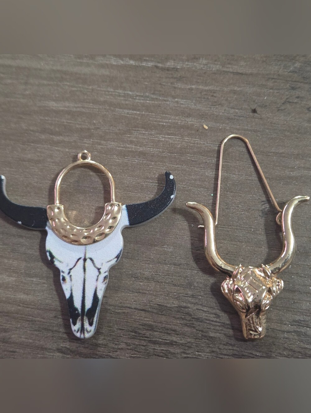 Black White Enamel Steer Skull Charm Gold Tone Western Pendant